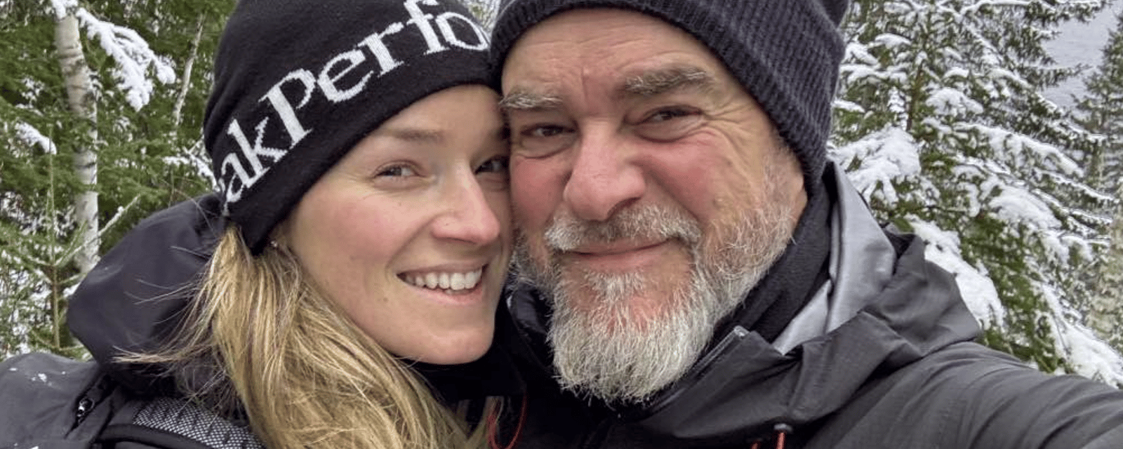 Sylvain Cossette et Andrée Watters partagent une adorable photo de couple en voyage hors du Québec