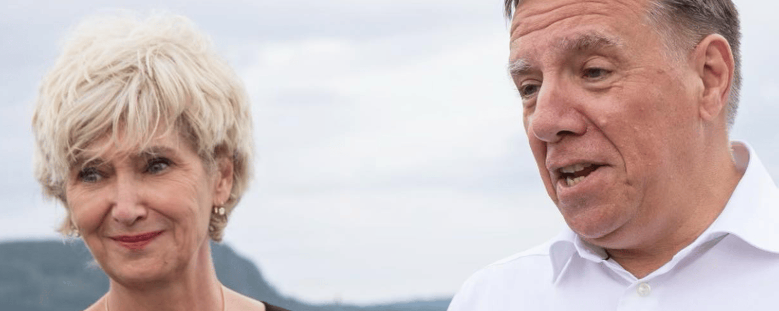 François Legault partage une magnifique déclaration d’amour à son épouse pour la fête des Mères