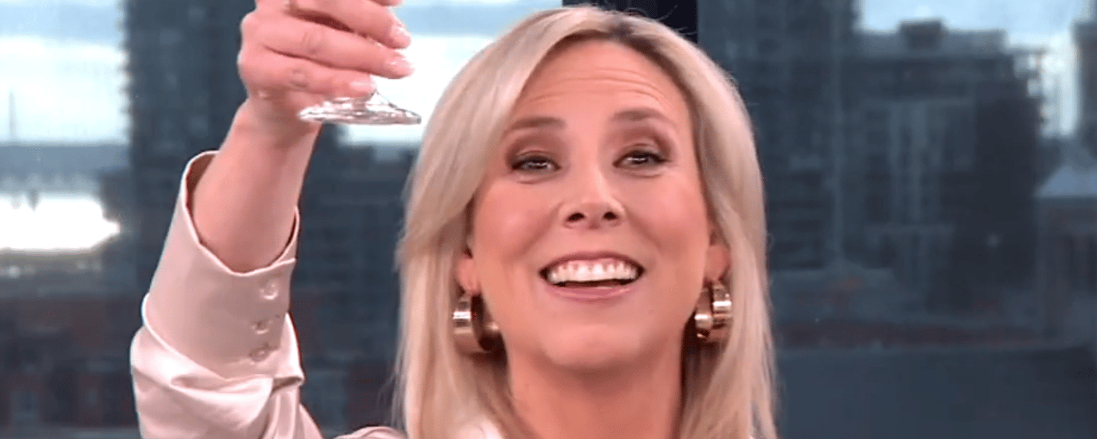 Un aveu inattendu d’Ève-Marie Lortie déclenche le fou rire sur le plateau de Salut Bonjour!