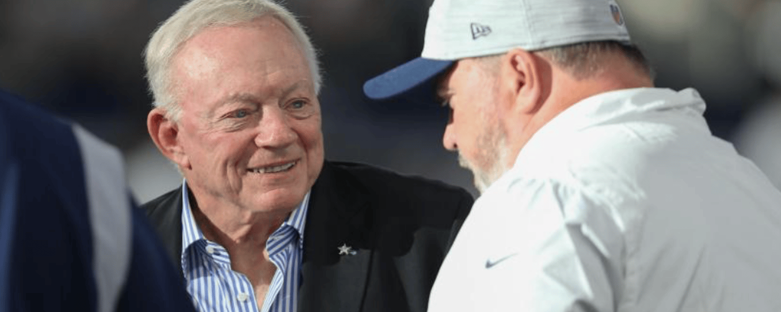 Jerry Jones publicly disagrees with Mike McCarthy 