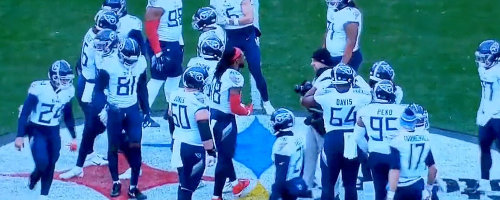 VIDEO: Tennessee Titans hold meeting on top of Steelers logo! 