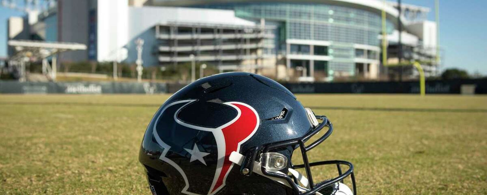 Houston Texans to wear new helmet for 1st time in team history 