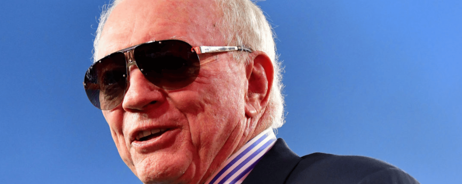 Report: Cowboys talking trade with Cardinals 