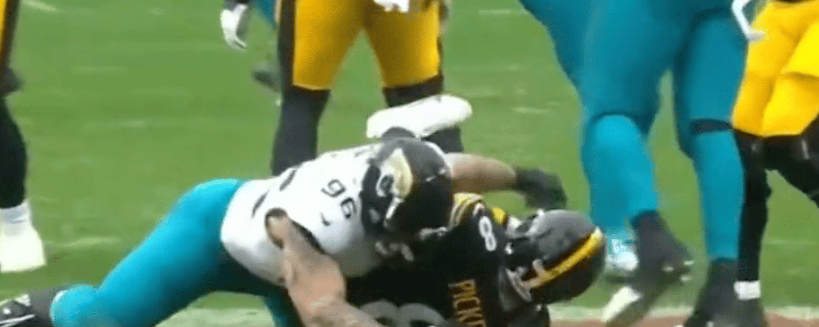 Steelers QB Kenny Pickett injured after dirty hit!