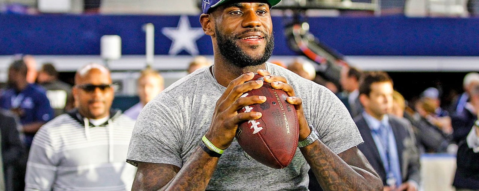 LeBron James ditches the Dallas Cowboys 