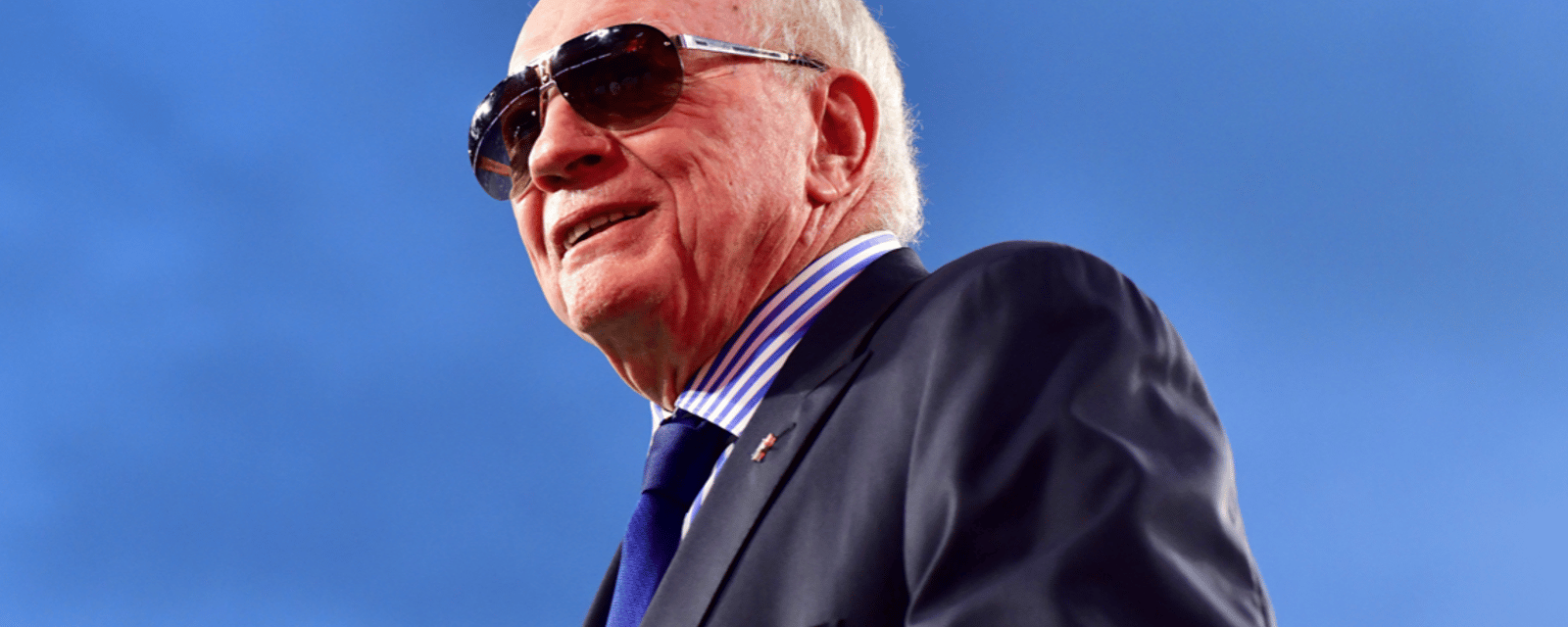 Jerry Jones has a message for California residents 
