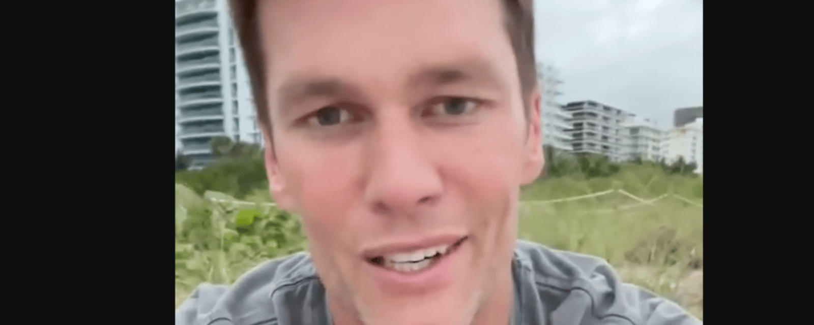 Reactions pour in for Tom Brady's retirement 