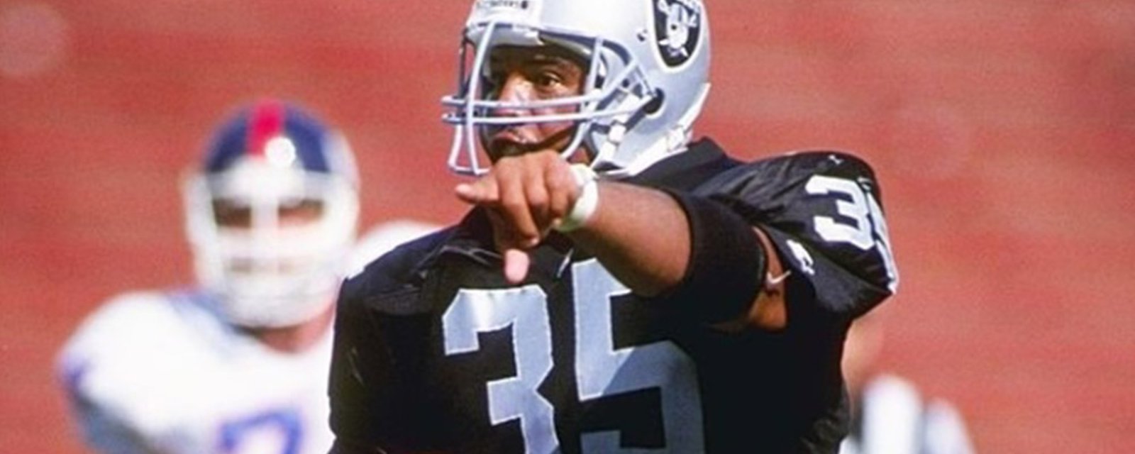 Former Raiders fullback Steve Smith succumbs to Lou Gehrig's Disease