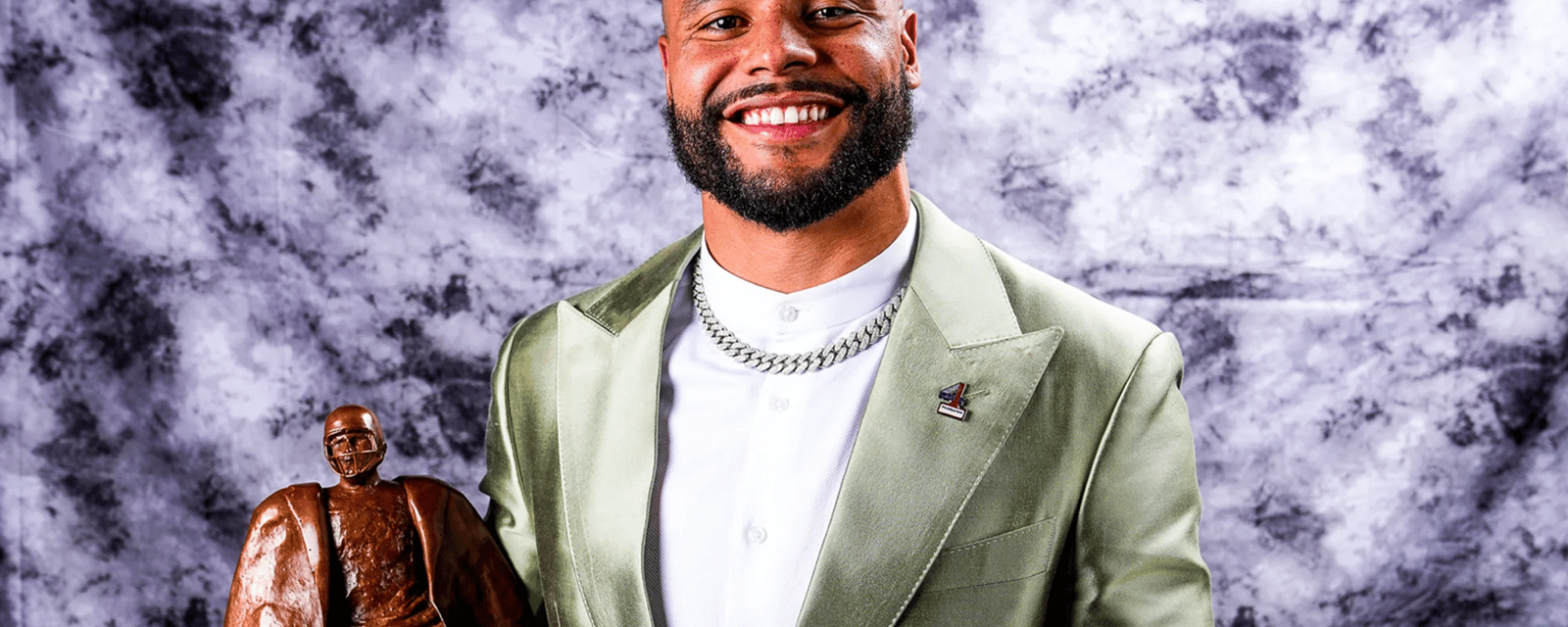 Dak Prescott wins 2022 Walter Payton Man of the Year 
