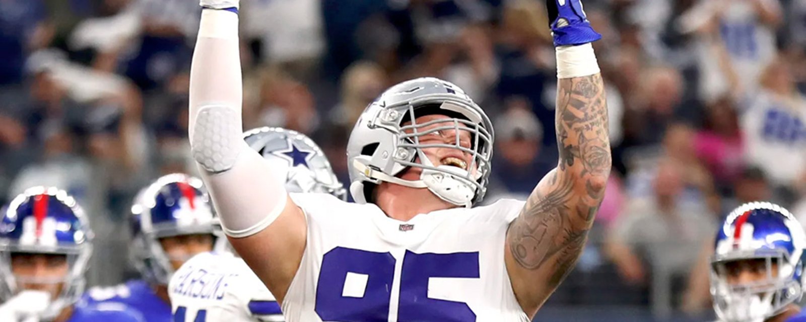 Brent Urban spurns Cowboys, returns to where his NFL career began 