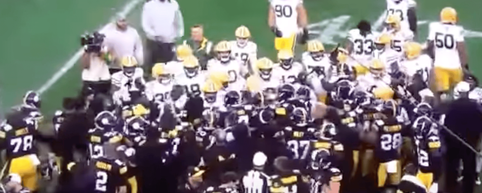 Mini-brawl breaks out at end of Steelers-Packers game 