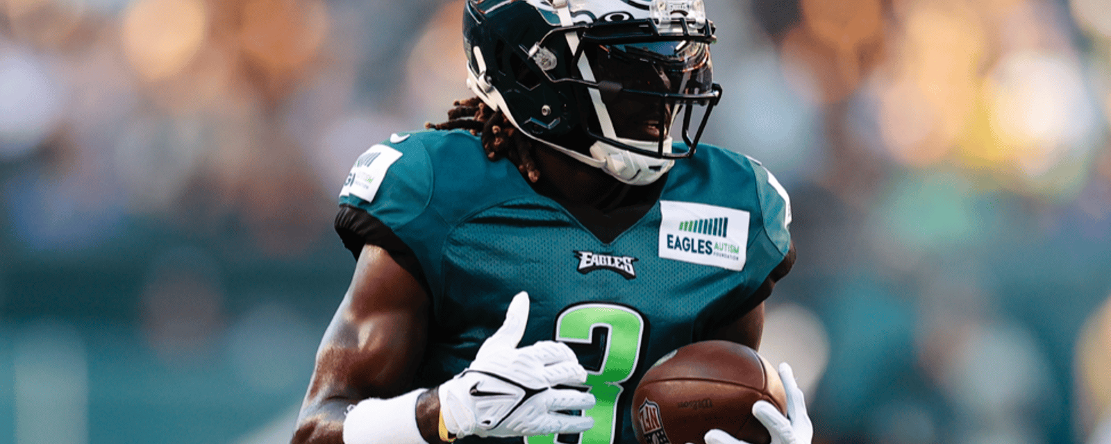 Eagles WR Zach Pascal robbed at gunpoint! 