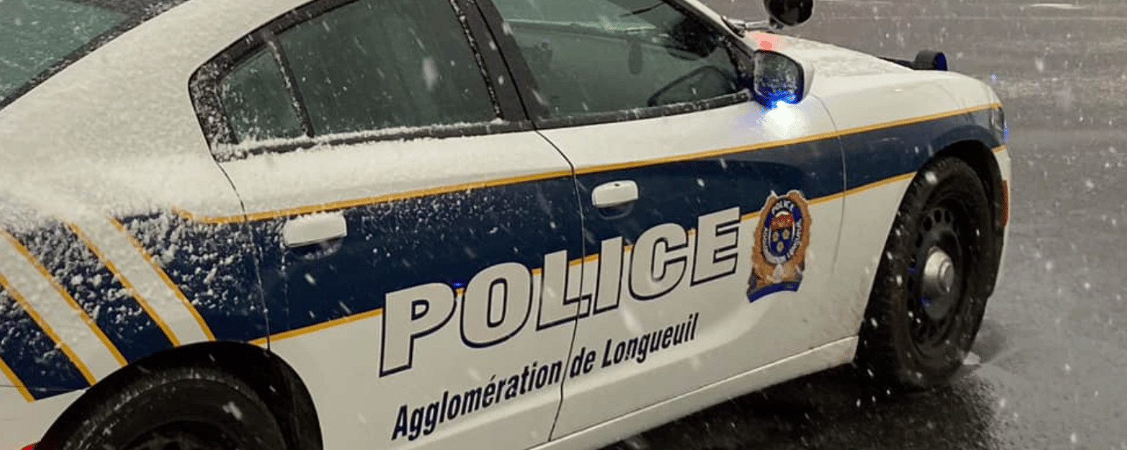 Un policier de Longueuil est accusé d'avoir couché avec une victime d'agression sexuelle.