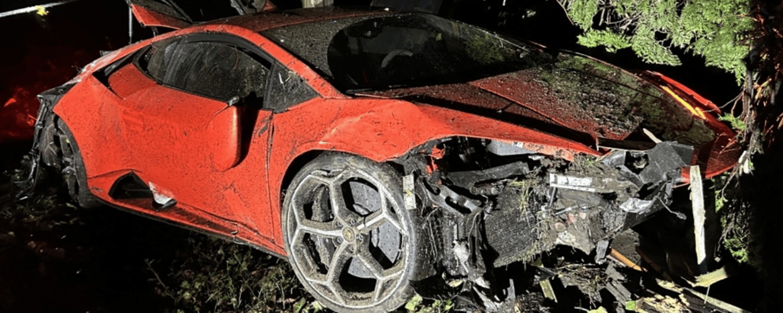Un jeune de 13 ans détruit une Lamborghini sur l'autoroute transcanadienne