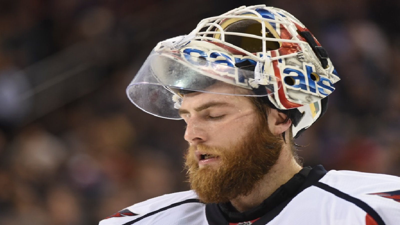 Braden Holtby dévoile son masque pour Team Canada!