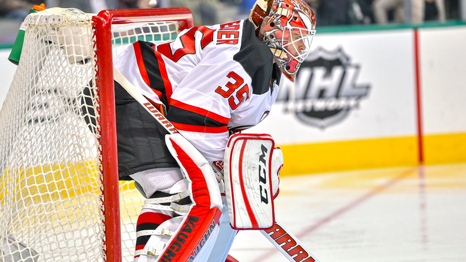 Cory Schneider dévoile ses jambières pour la Coupe du Monde!