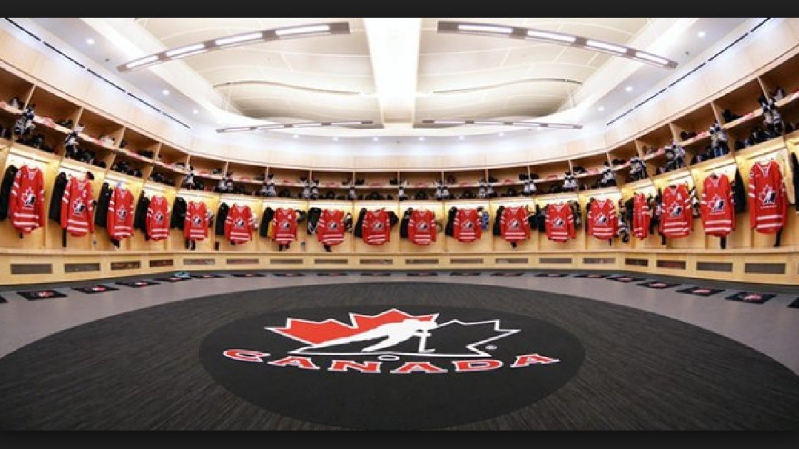 Surprises chez Team Canada!