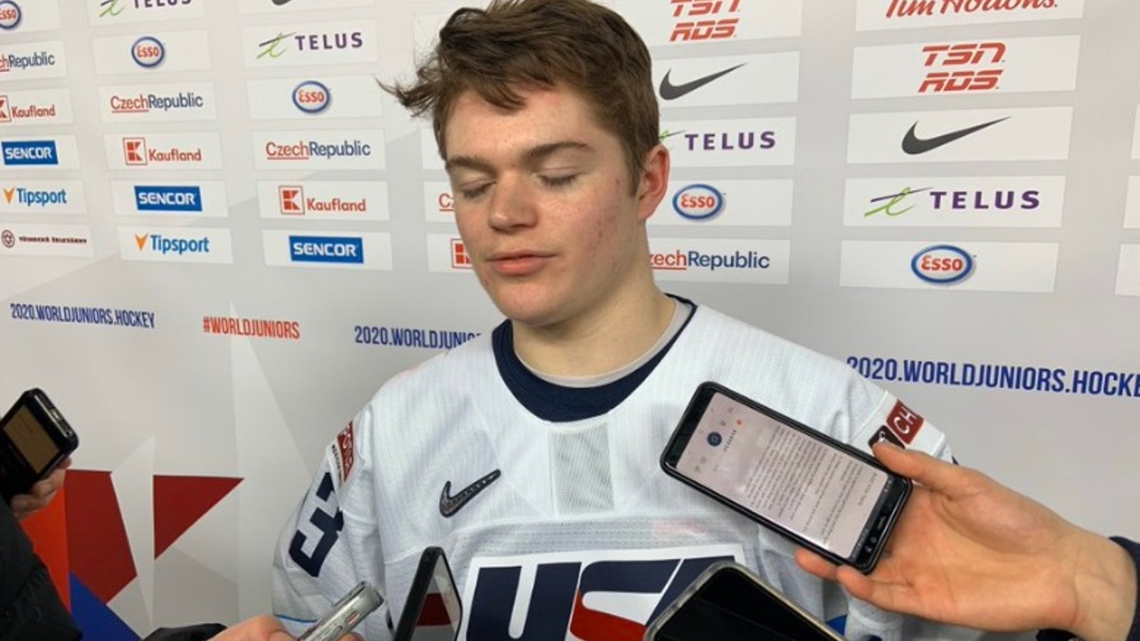 Cole Caufield a été informé que les partisans du CH étaient soulagés