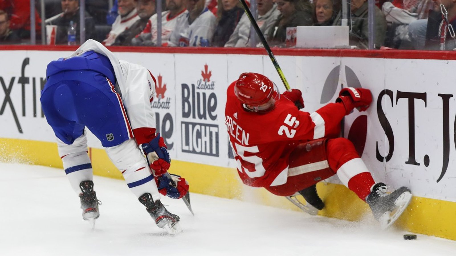La LNH punit Nick Cousins pour son dangereux geste envers Mike Green