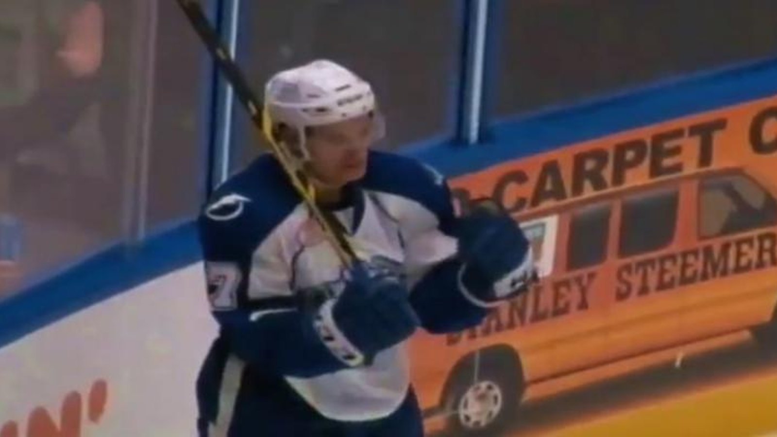 Vidéo: Jonathan Drouin marque à son premier match chez les pros!