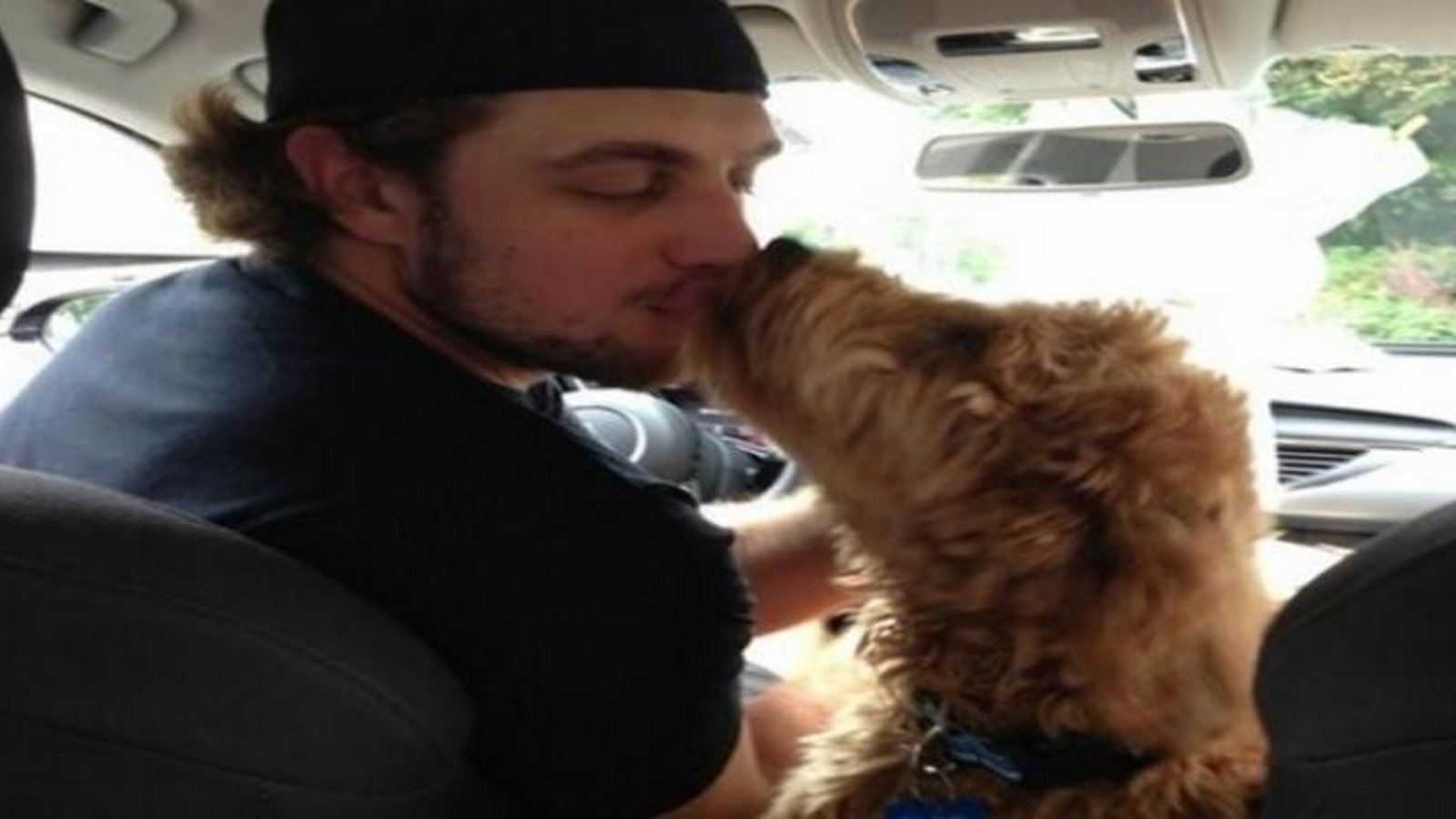 Anze Kopitar amène son chien à la pratique des Kings!