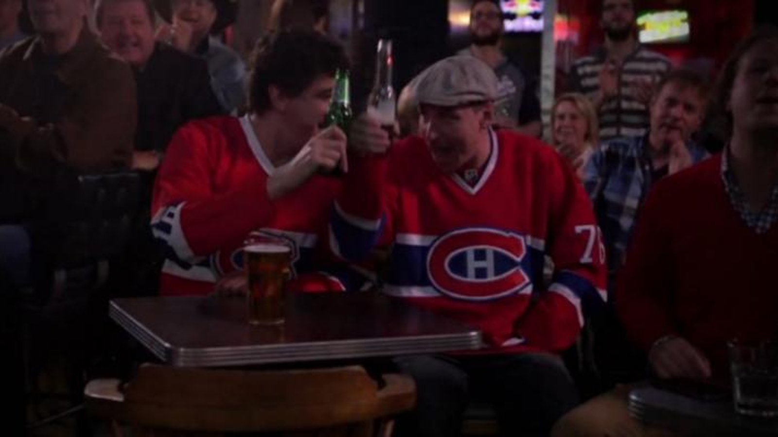 [VIDÉO] Les vedettes se rangent derrière le Canadien!