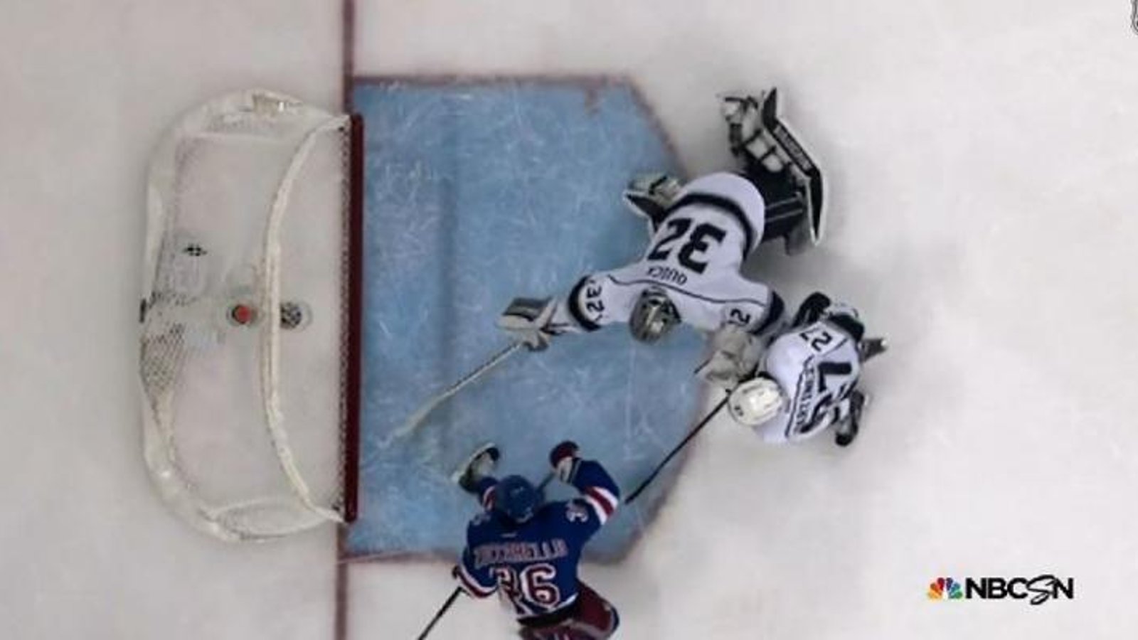 VIDÉO: Jeff Carter et Jonathan Quick placent les Kings à une victoire de la Coupe Stanley!