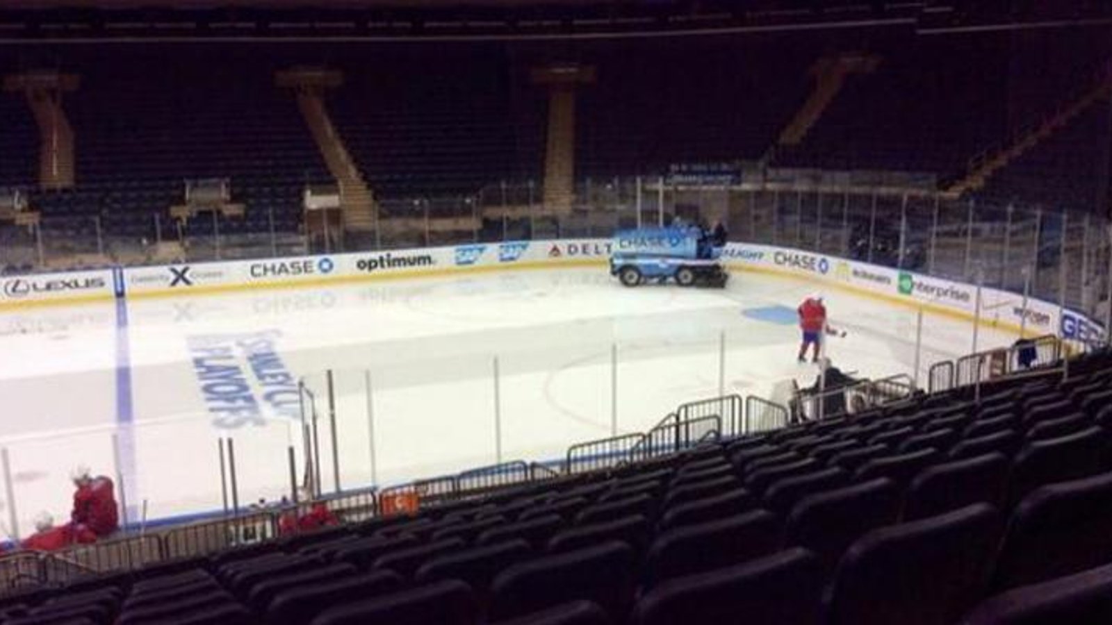 VIDÉO: Subban s'amuse avec la zamboni et Price participe à l'entraînement!