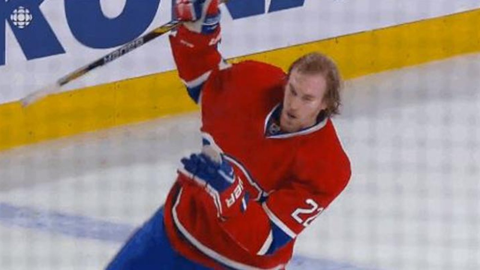 VIDÉO: Dale Weise à l'écart du jeu suite au geste de John Moore