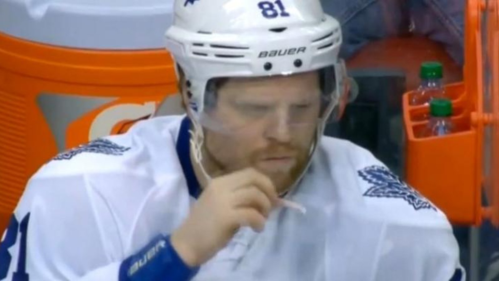 Kessel essaie de se réveiller!