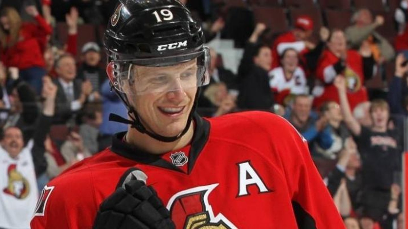 Le capitaine Jason Spezza donne au suivant