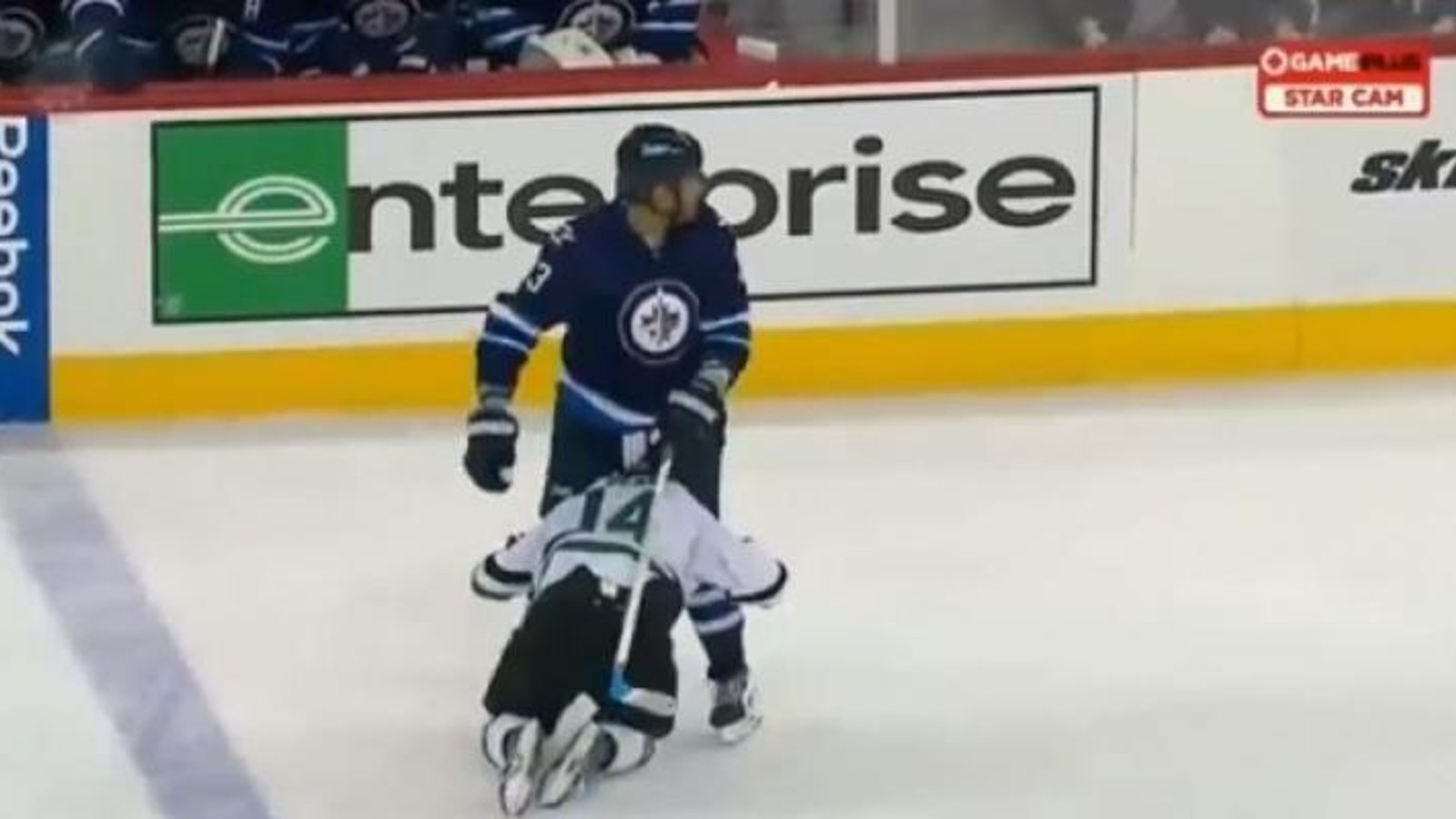 (VIDEO): Jamie Benn takes a bow for Dustin Byfuglien!