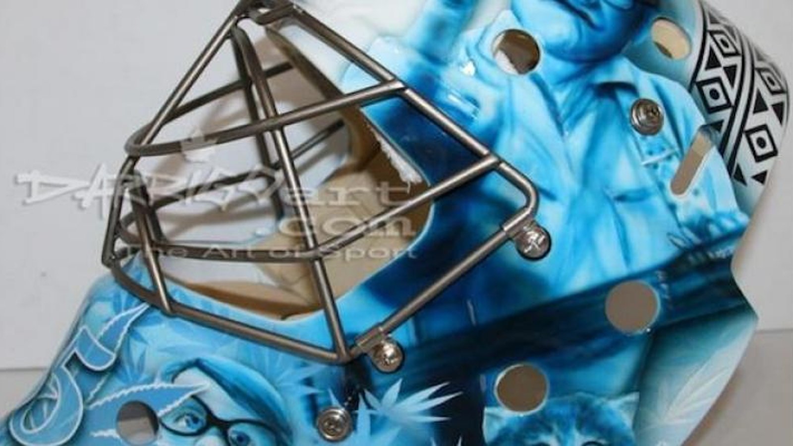PHOTOS: Amazing Trailer Park Boys goalie mask!