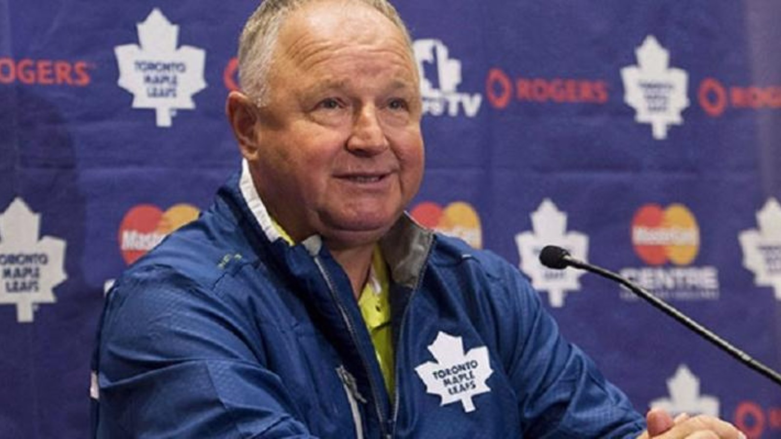Carlyle unhappy with Leafs defencemen