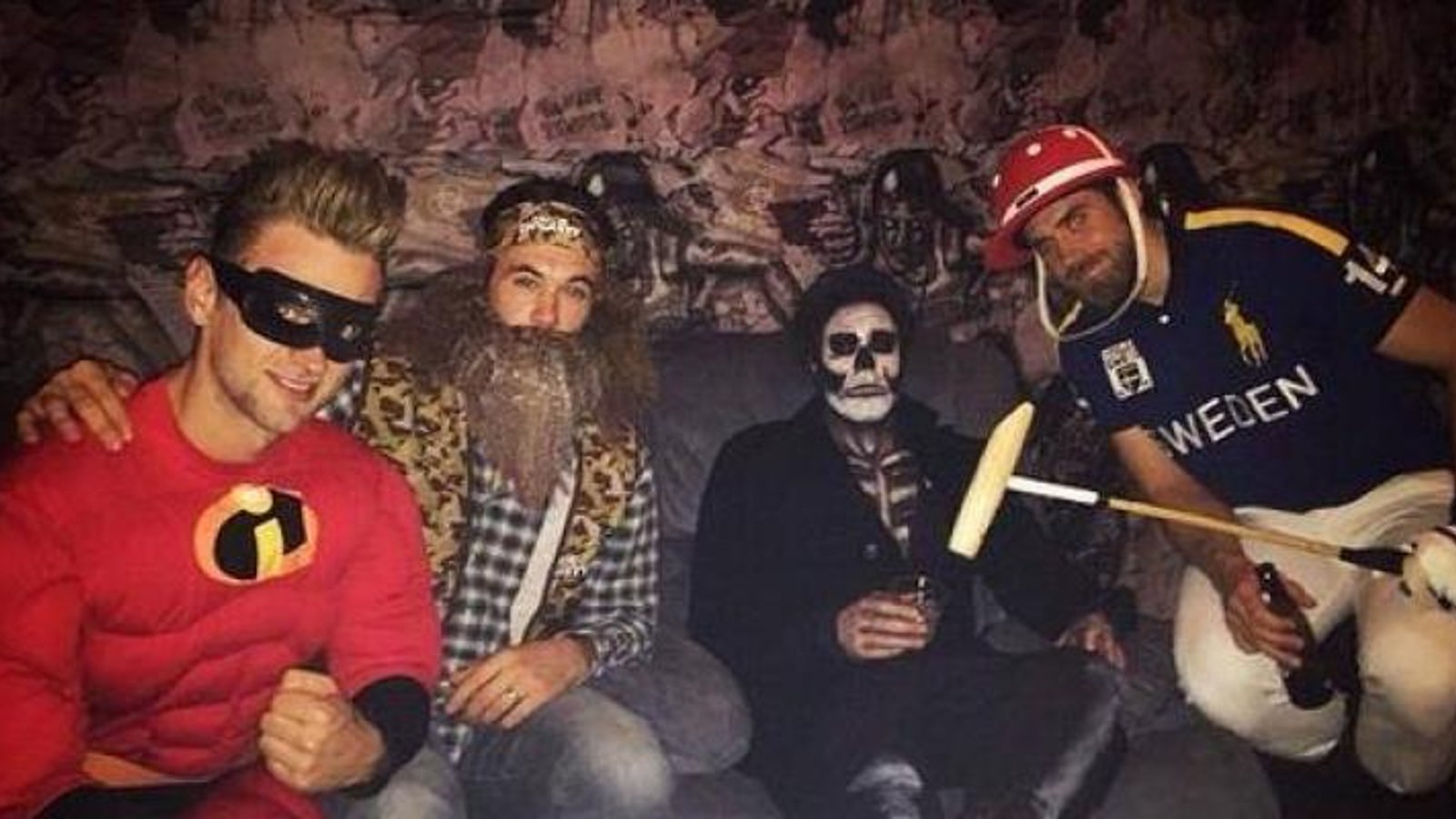 The Wings&#039; in costume! (PICS)