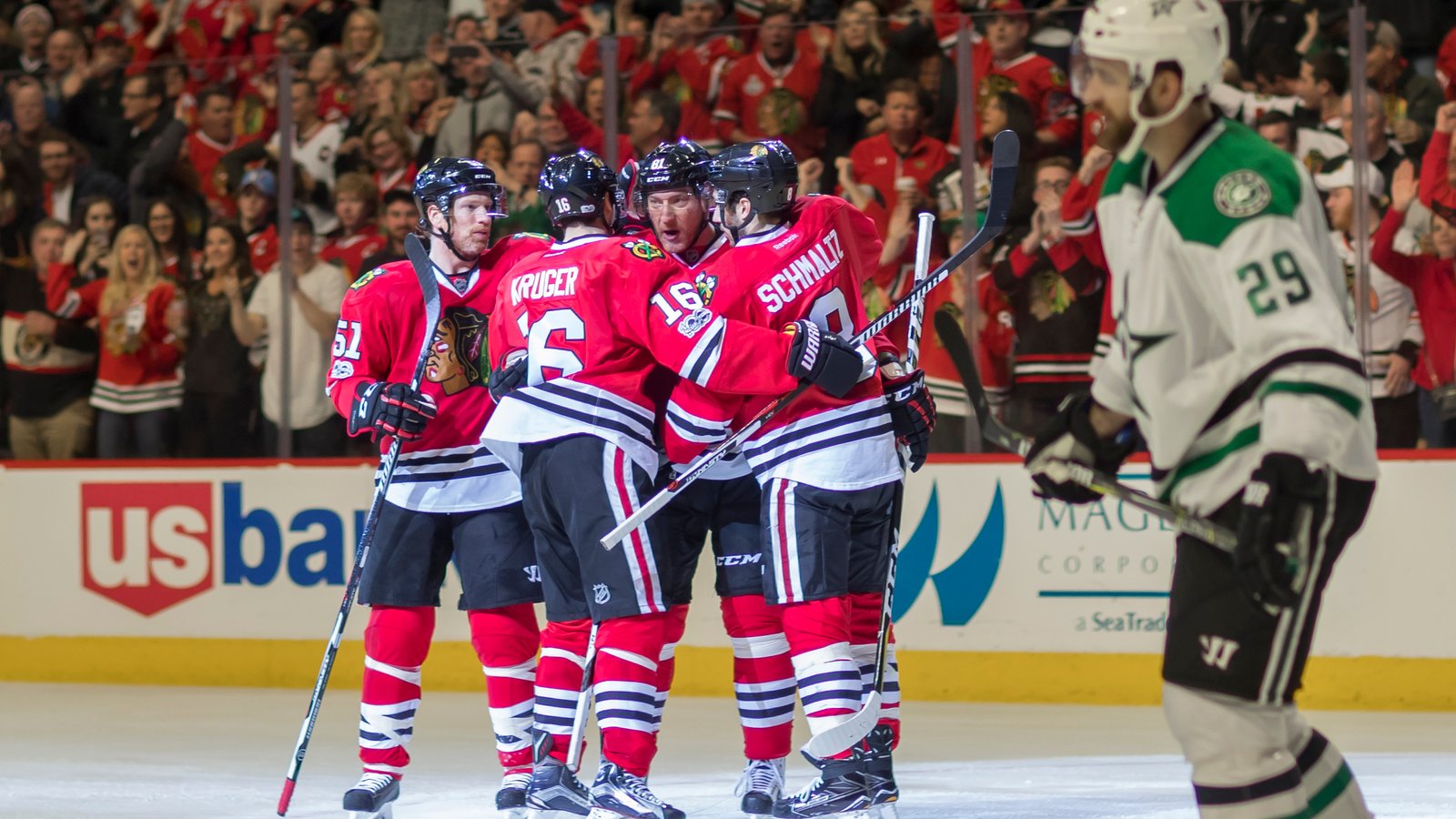 Report: Blackhawks Top Prospect Signs in KHL 
