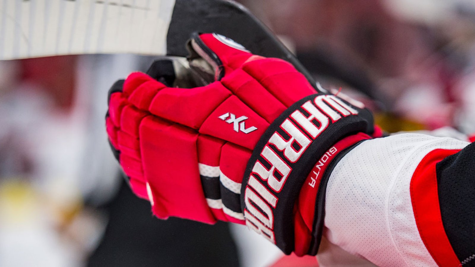 Breaking: Gionta inks a new deal!
