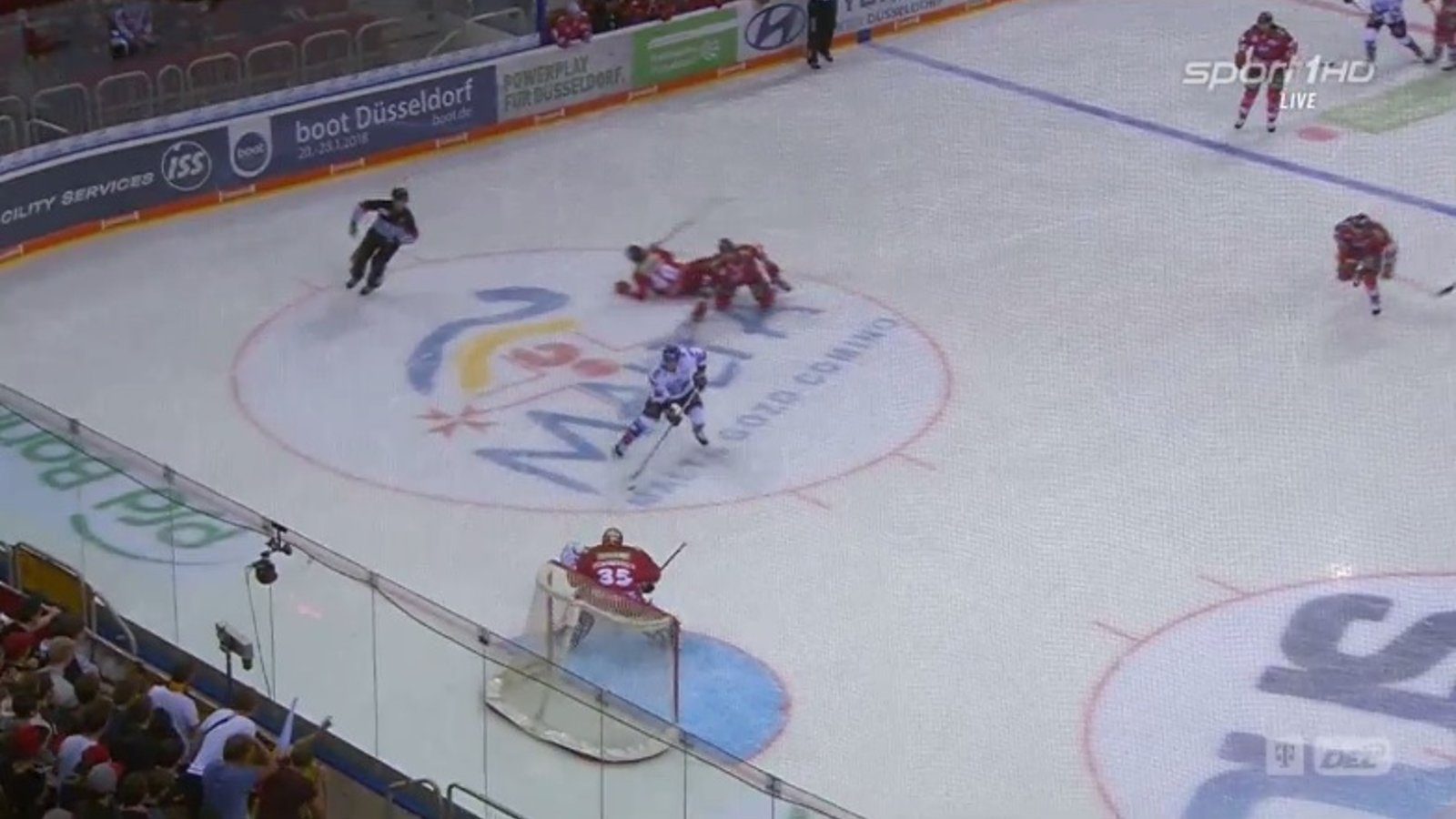 Must See: Former NHLer scores crazy goal in German hockey league