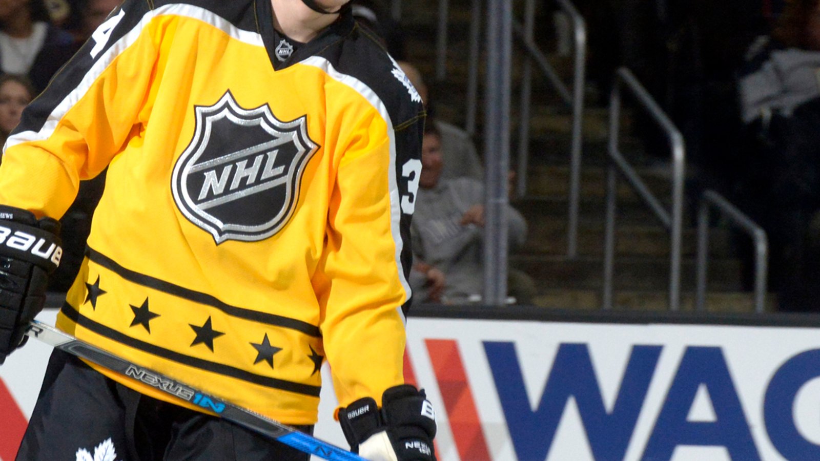 Must See: NHL All-Star goes undercover to surprise fans