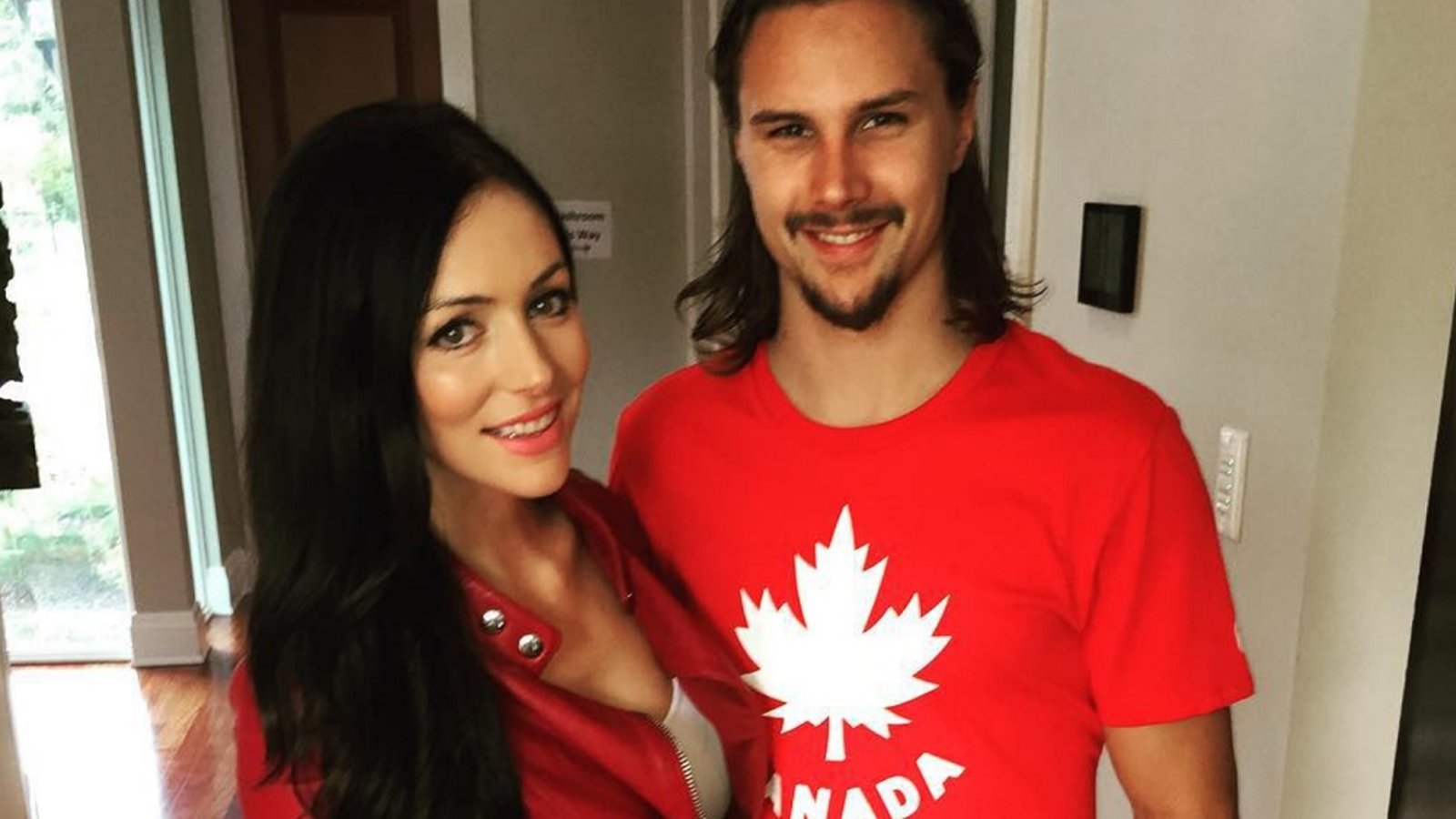 Erik Karlsson and his wife dress up as Darth Vader and a sexy Princess Leia.