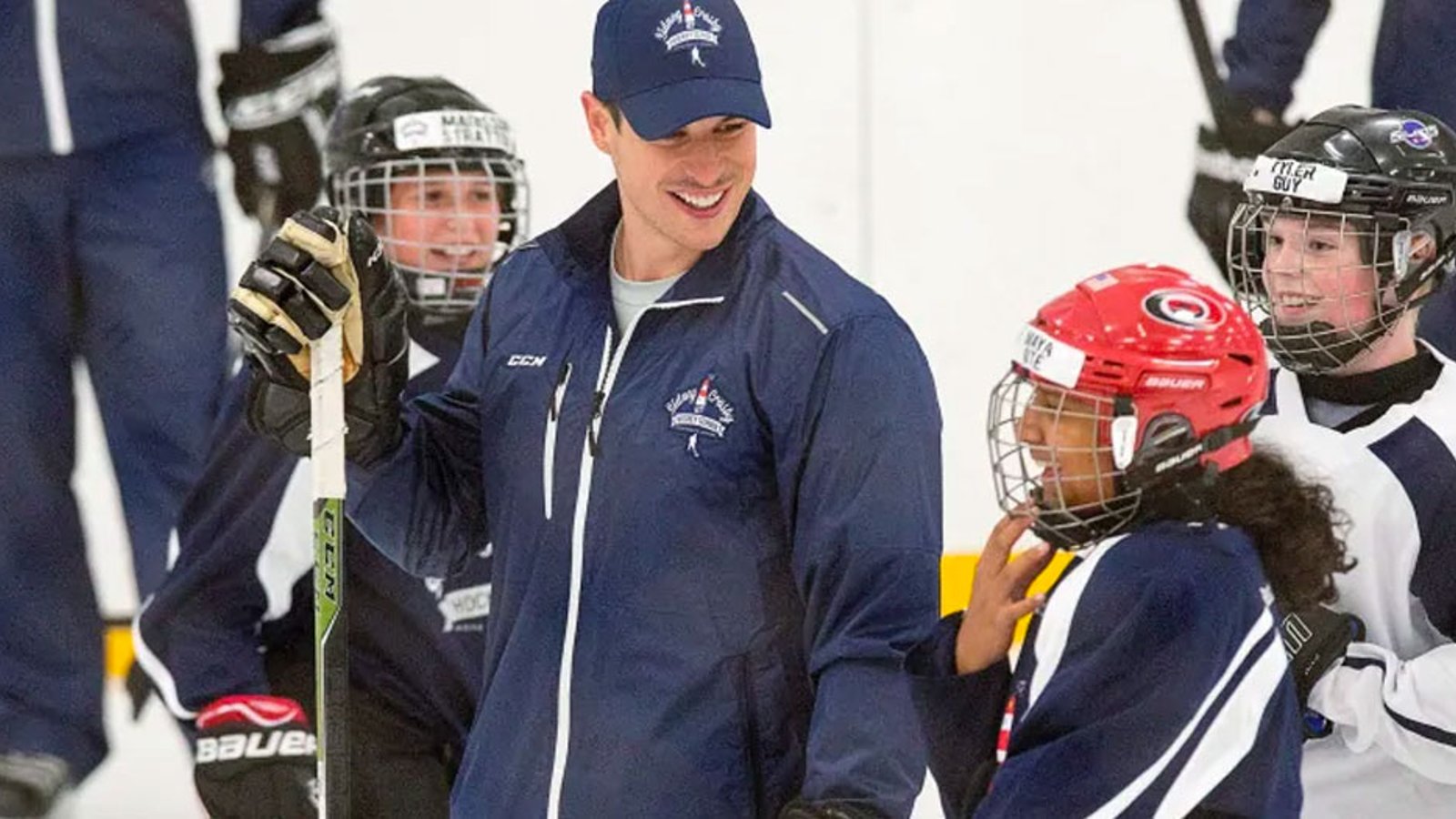 Sidney Crosby closes his hockey school 