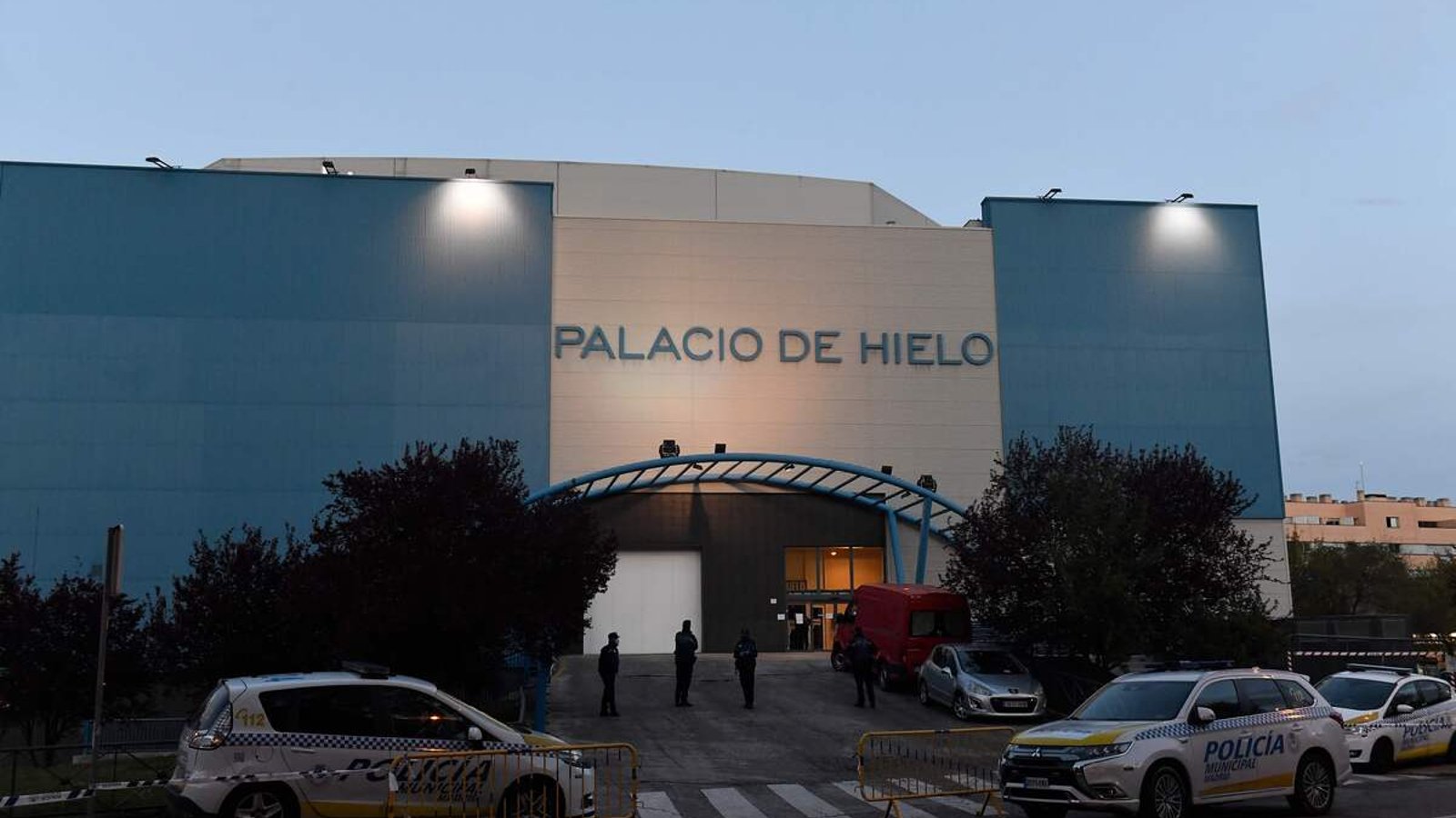 Arena in Madrid used as morgue amidst the COVID-19 pandemic