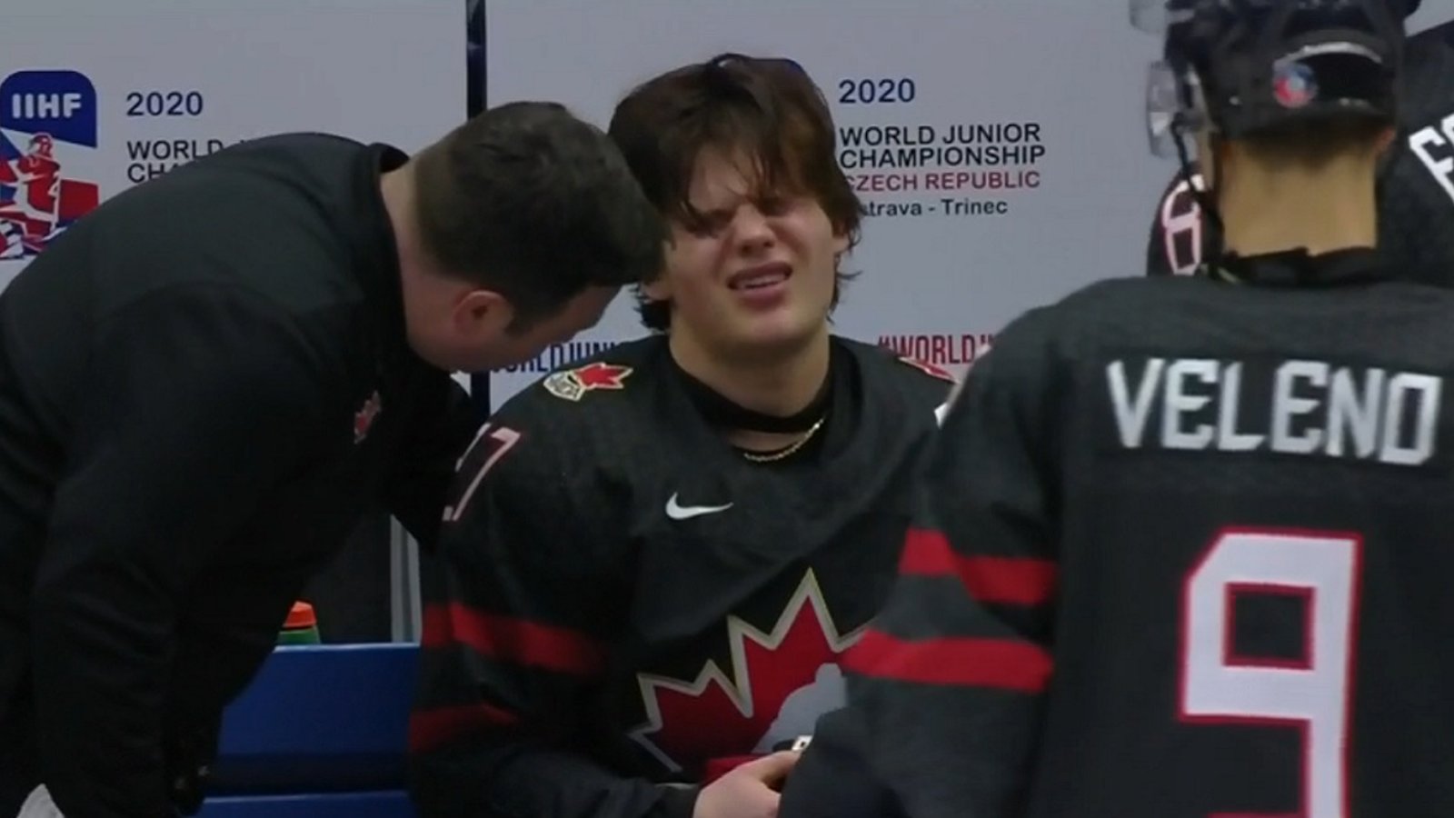 Canadian captain Barrett Hayton injured at the World Juniors.