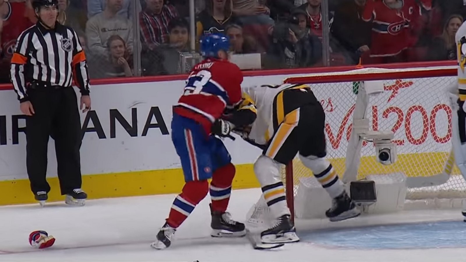 Domi snaps and unloads a barrage on Pettersson.