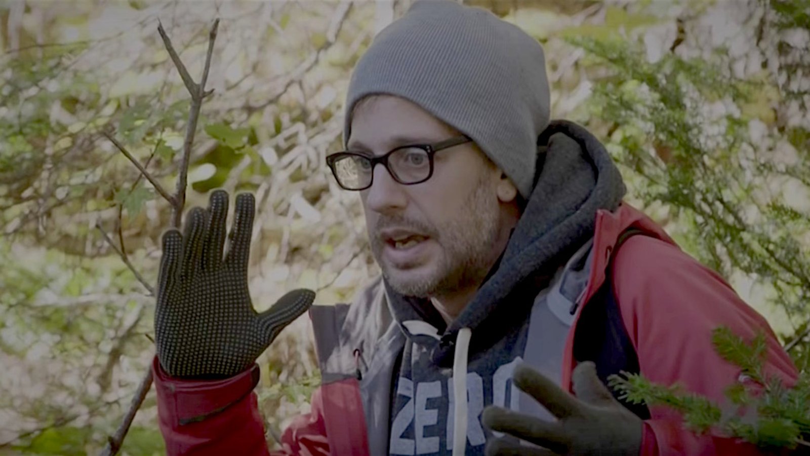 Martin Perizzolo devient soudainement TRÈS agressif à la télévision