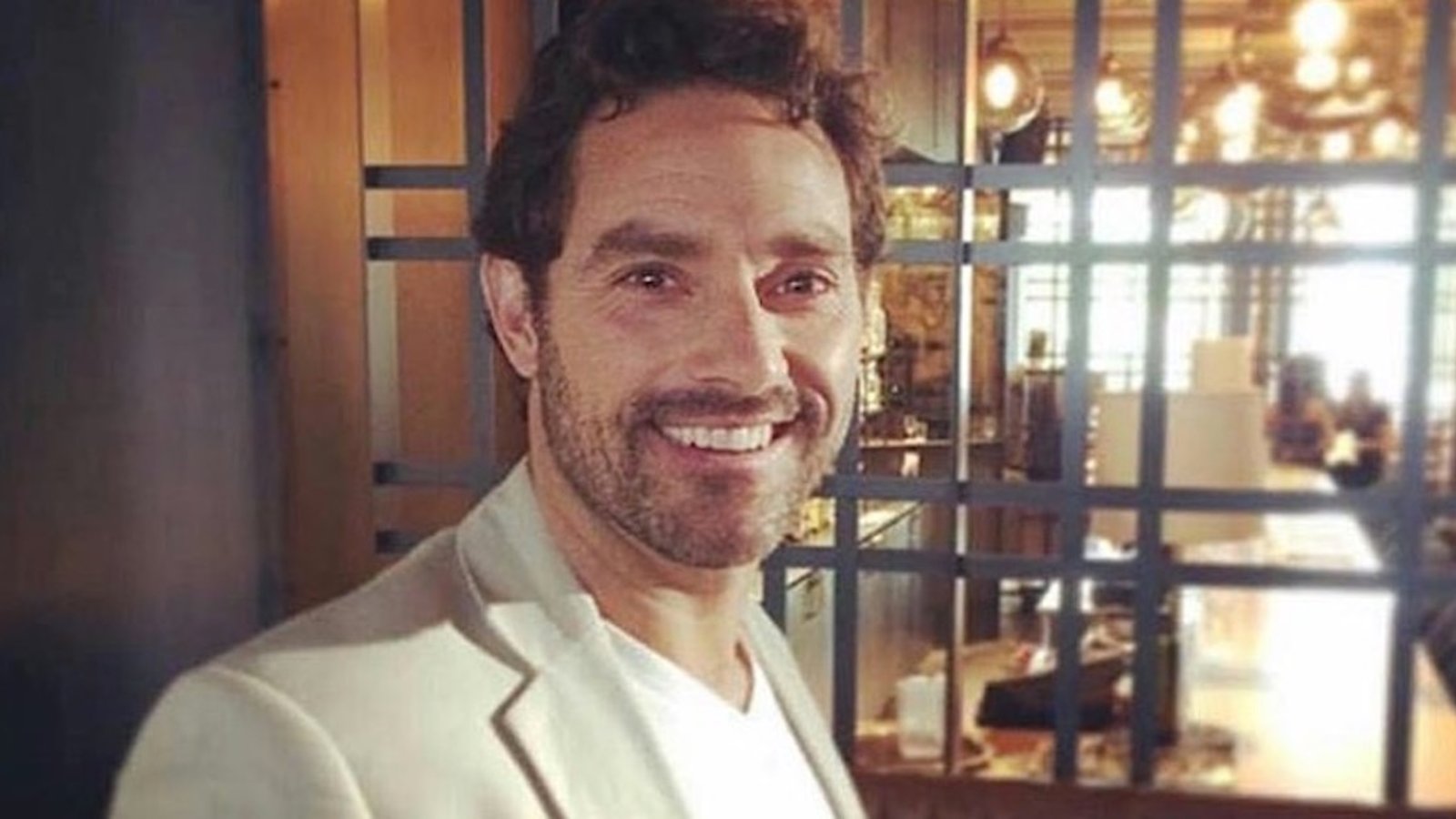 Guillaume Lemay-Thivierge partage sa première photo depuis l'accouchement d'Emily Bégin! 