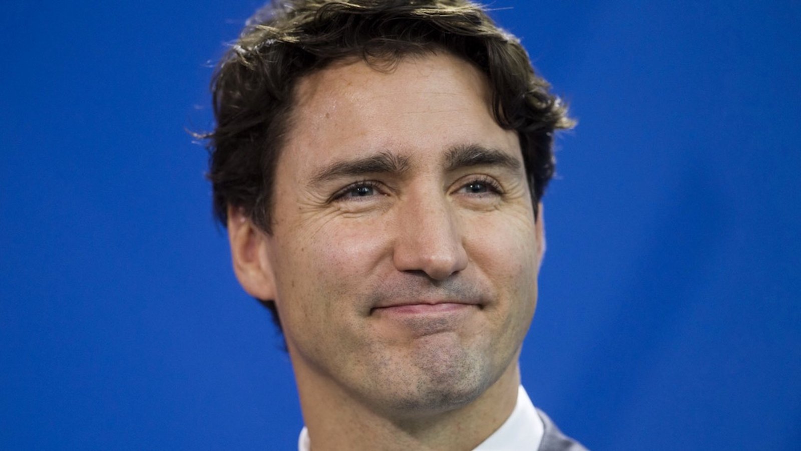 Une vieille photo de Justin Trudeau fait FUREUR chez les Américains! 