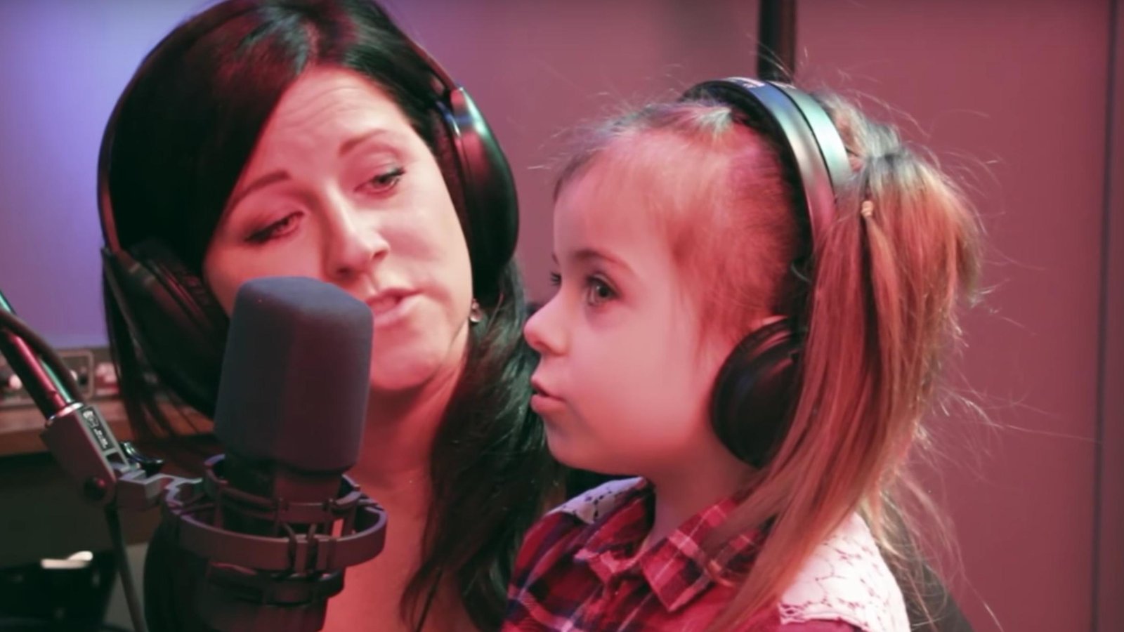L'émouvante vidéo du duo entre Marie-Élaine Thibert et sa fille enflamme le web!