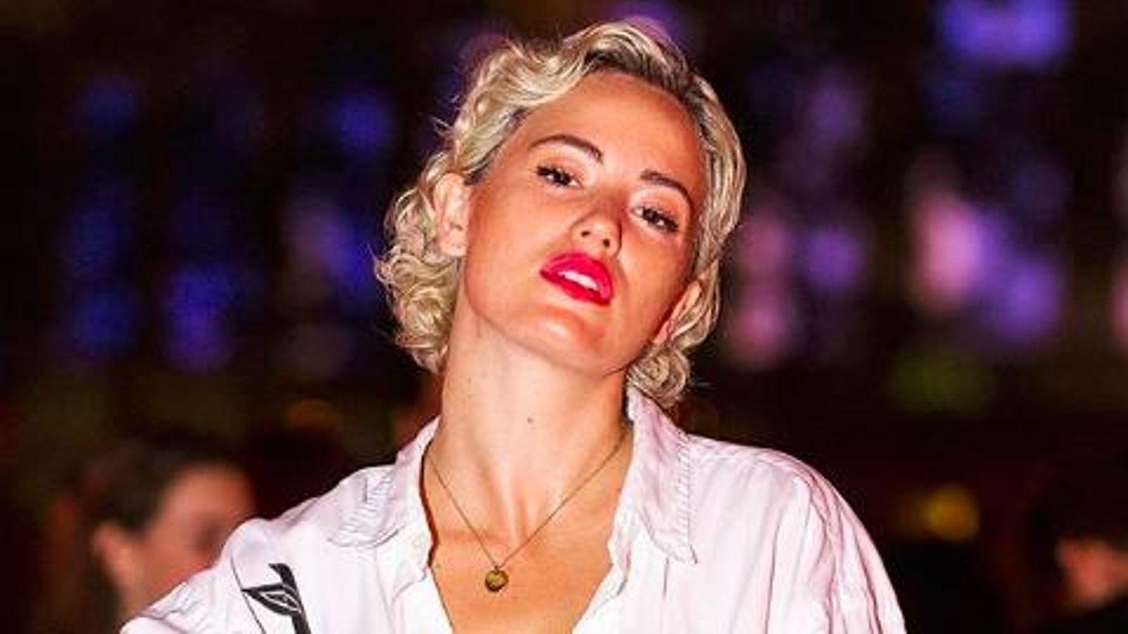 Joanie d'Occupation Double Bali a enfin trouvé l'amour!