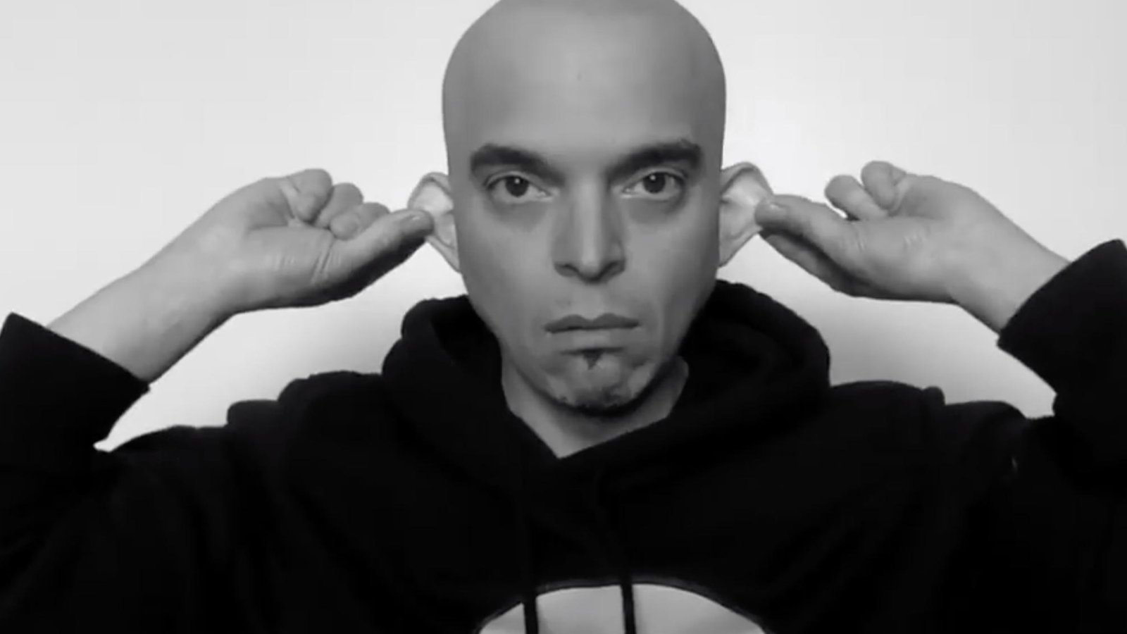 Rachid Badouri récidive avec une nouvelle vidéo hilarante pour faire passer le message
